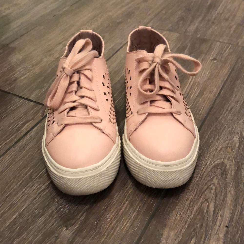 pink platforms